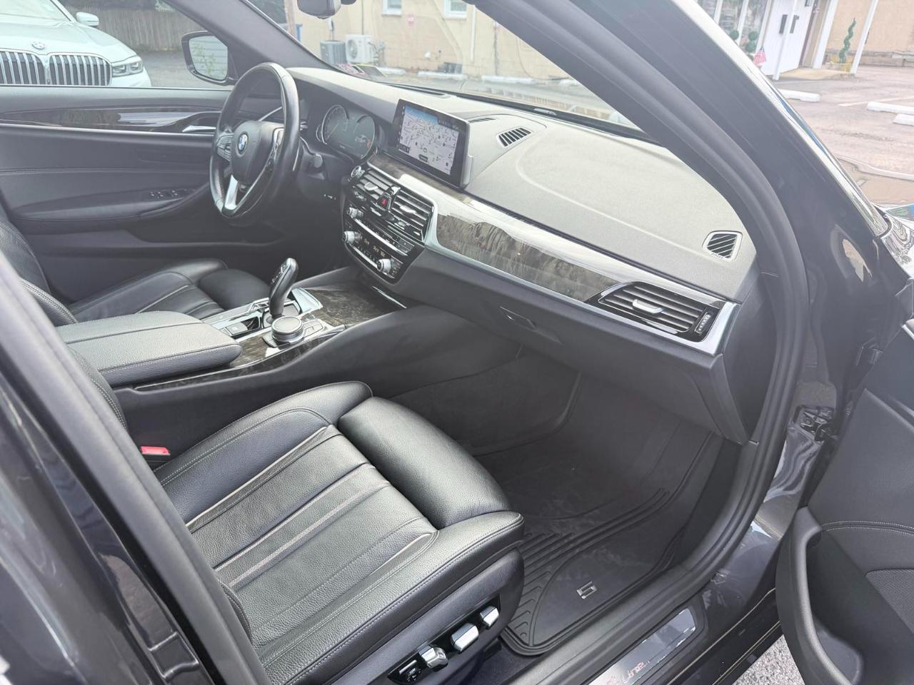 BMW 5 Series 540i Sedan 2017