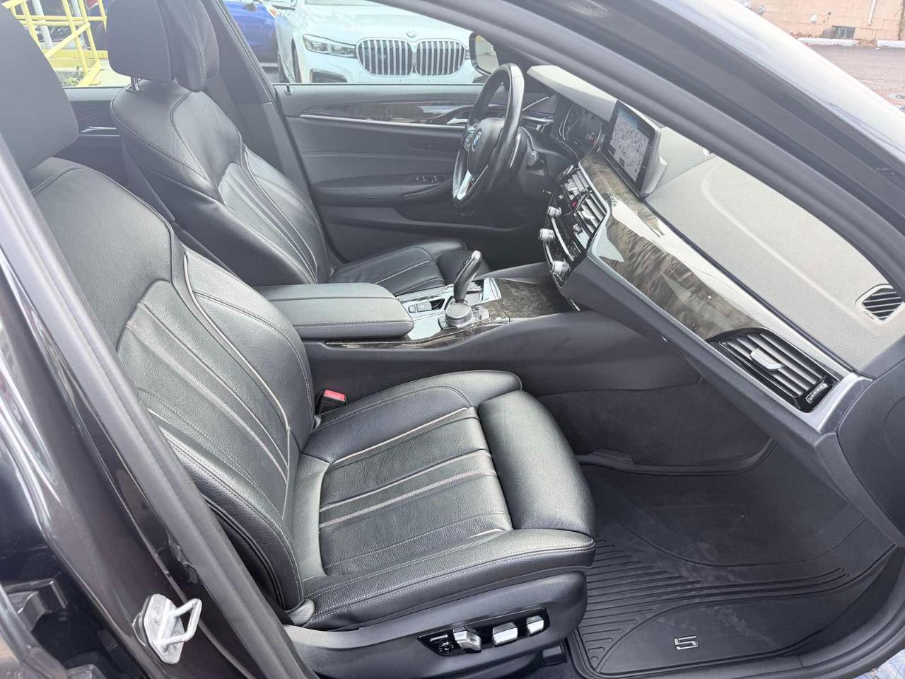 BMW 5 Series 540i Sedan 2017