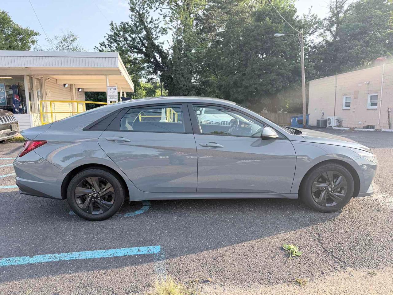 Hyundai Elantra SEL 2021