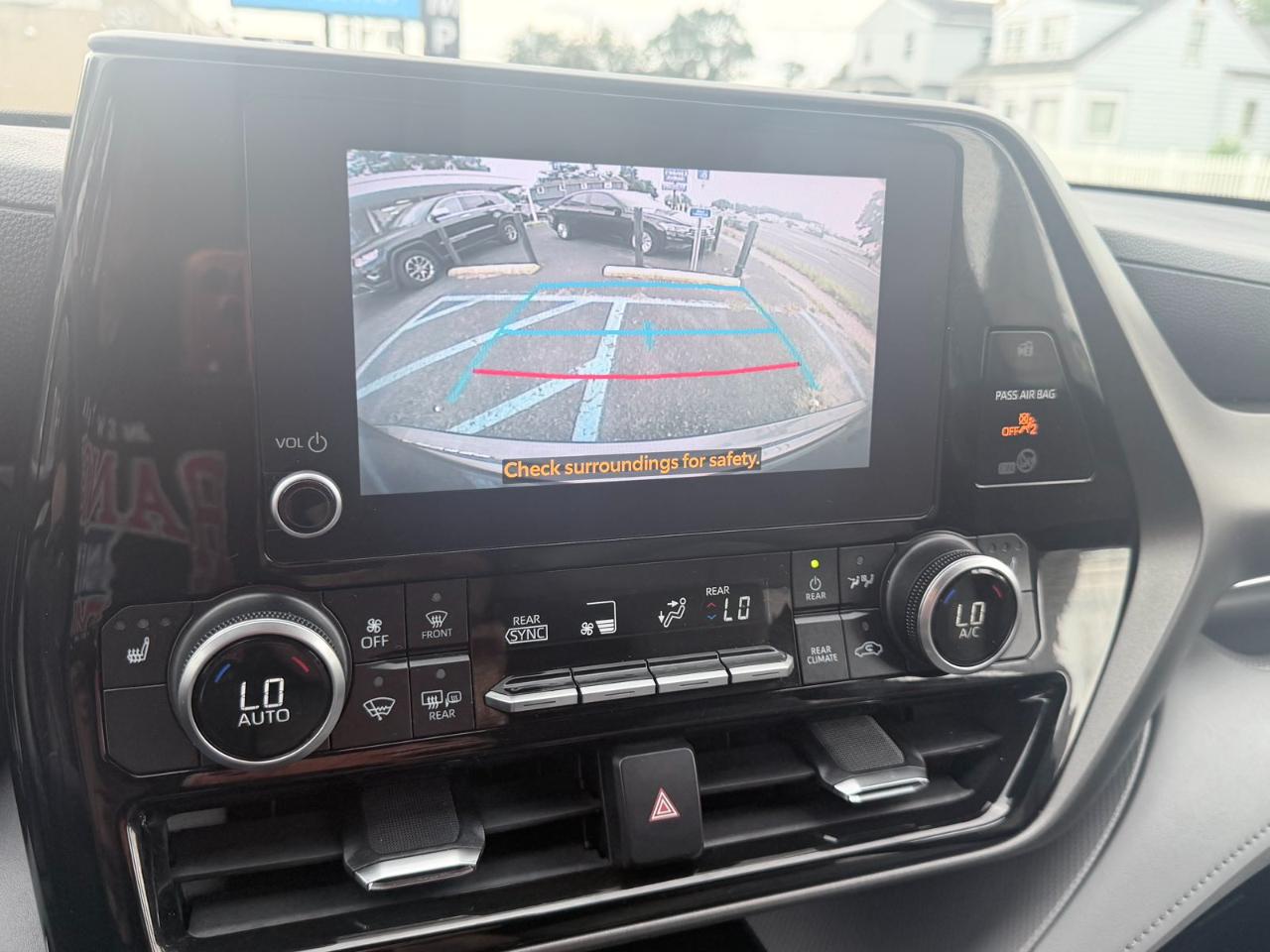 Toyota Highlander Hybrid XLE 2023