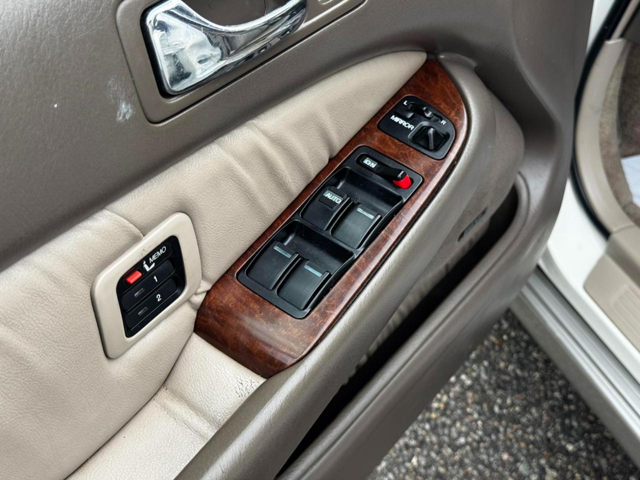 Acura RL 4dr Sdn Special Edition 1998