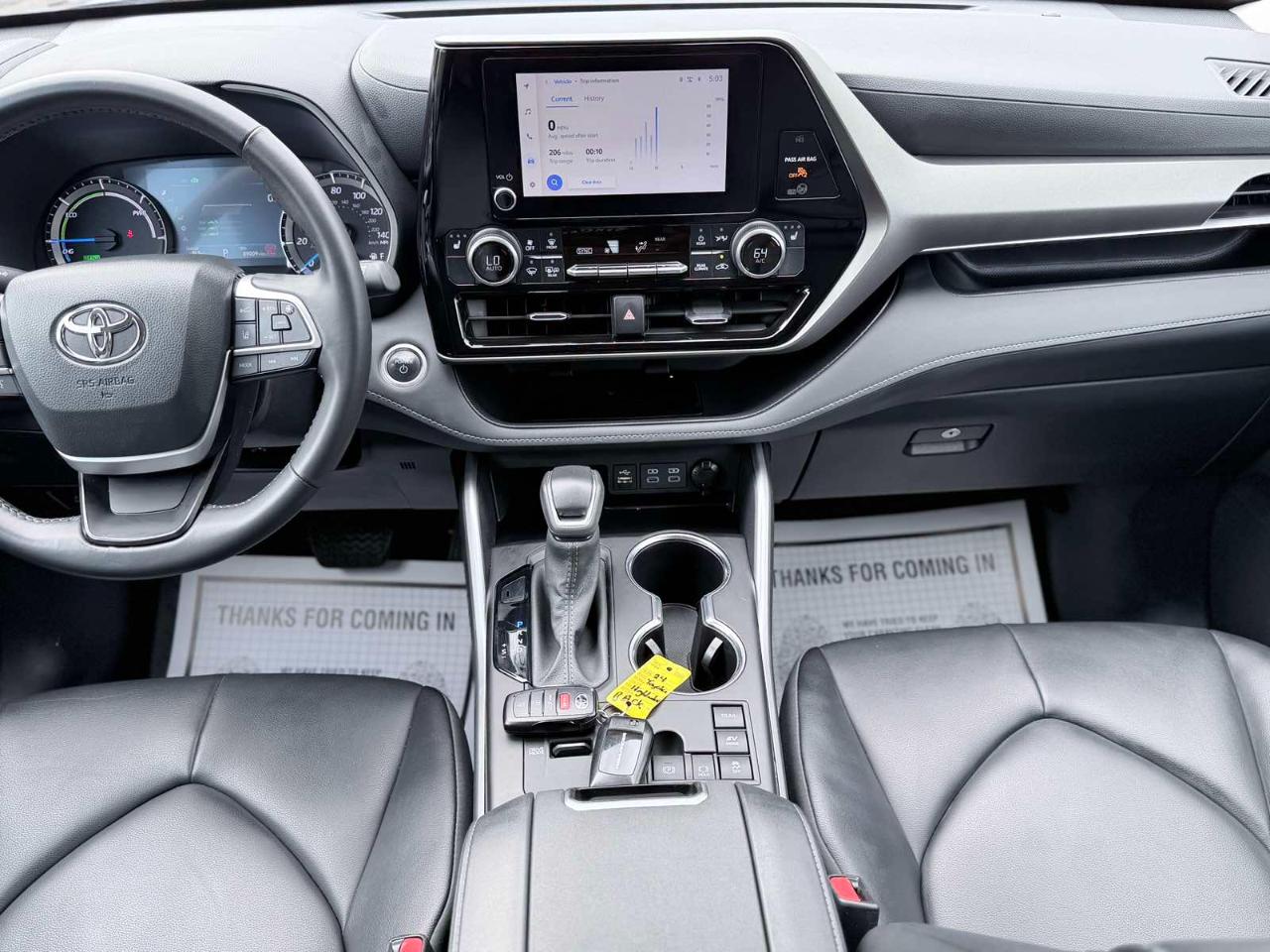 Toyota Highlander Hybrid XLE 2024