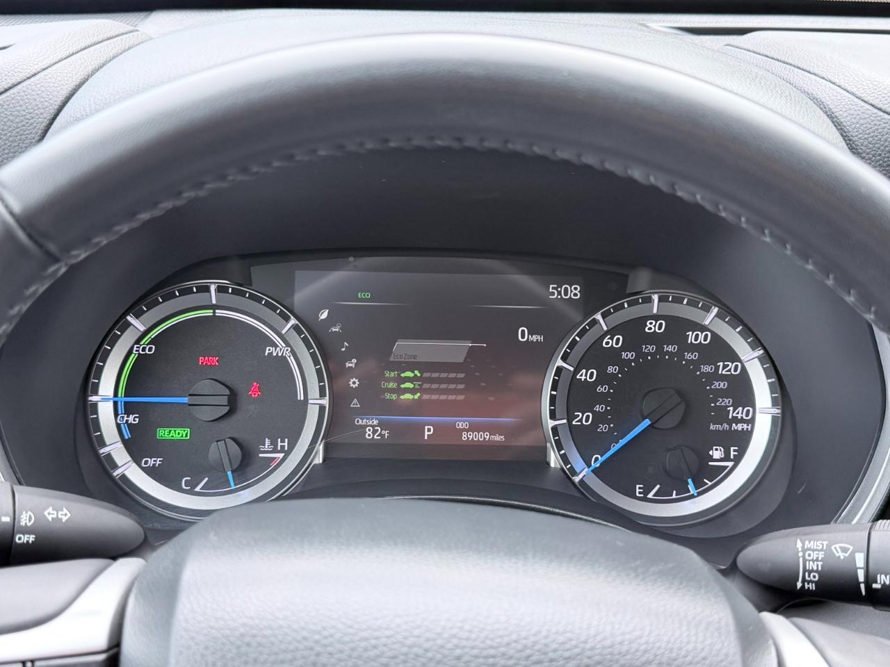 Toyota Highlander Hybrid XLE 2024