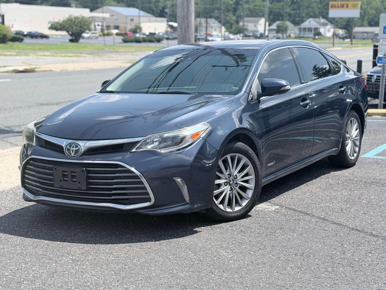 Toyota Avalon Hybrid Limited 2018
