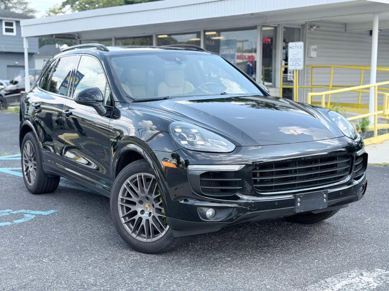 Porsche Cayenne S E-Hybrid Platinum Edition AWD 2017