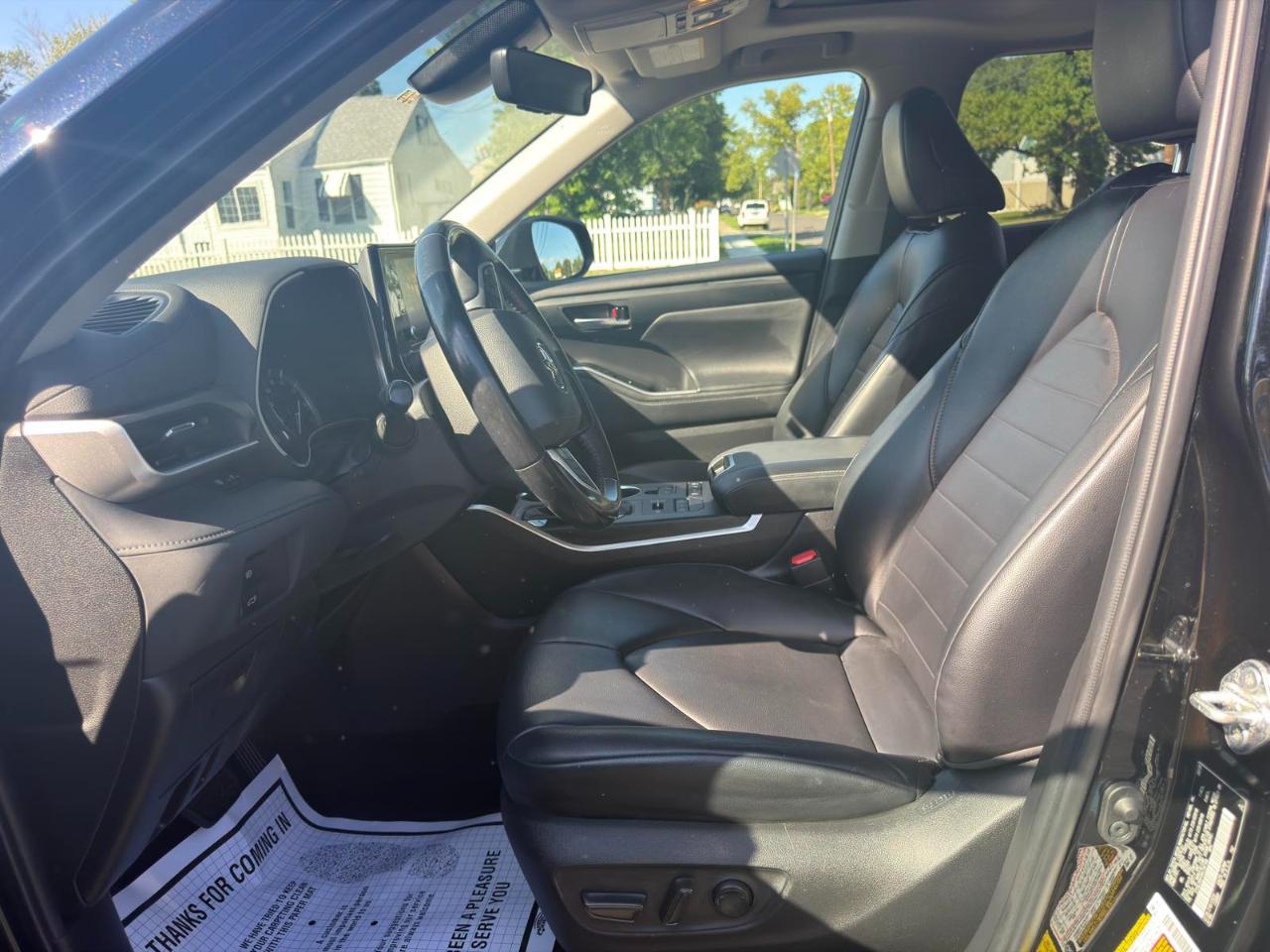 Toyota Highlander XLE 2022
