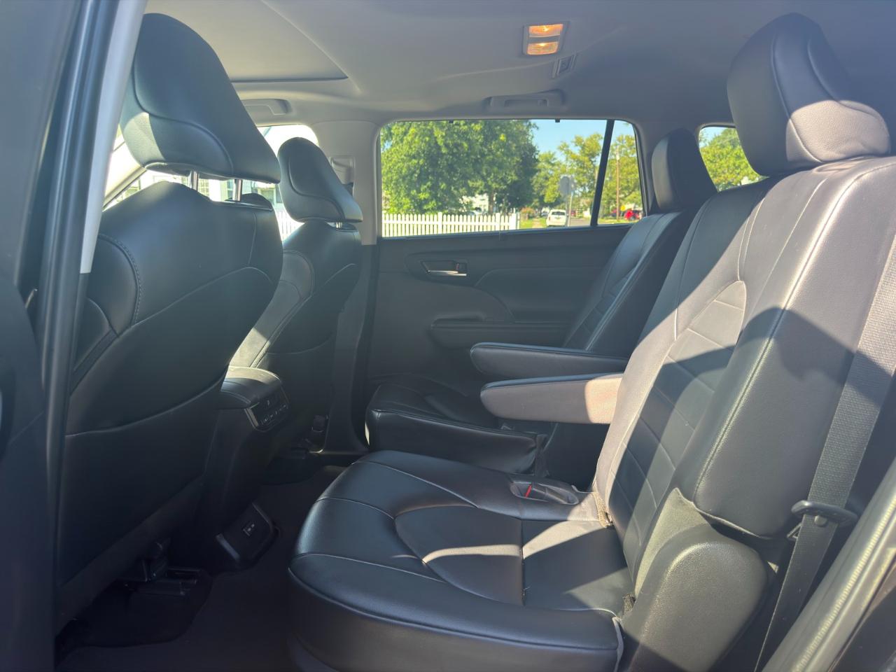 Toyota Highlander XLE 2022