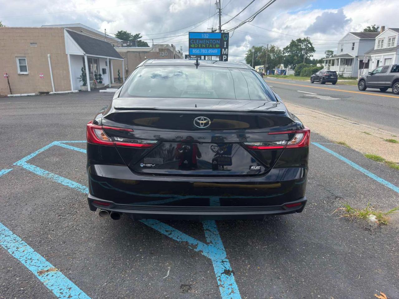 Toyota Camry SE 2025