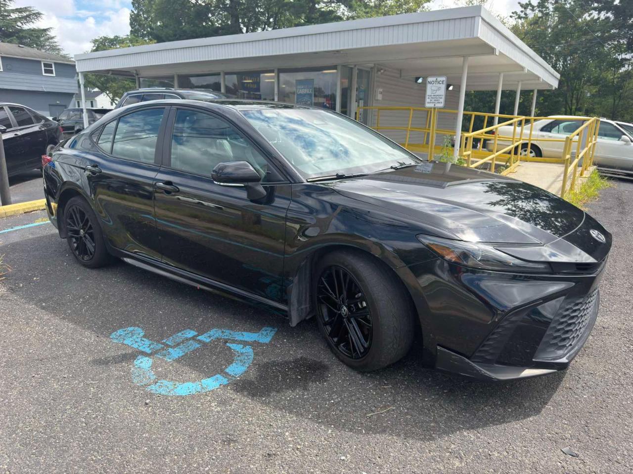Toyota Camry SE 2025