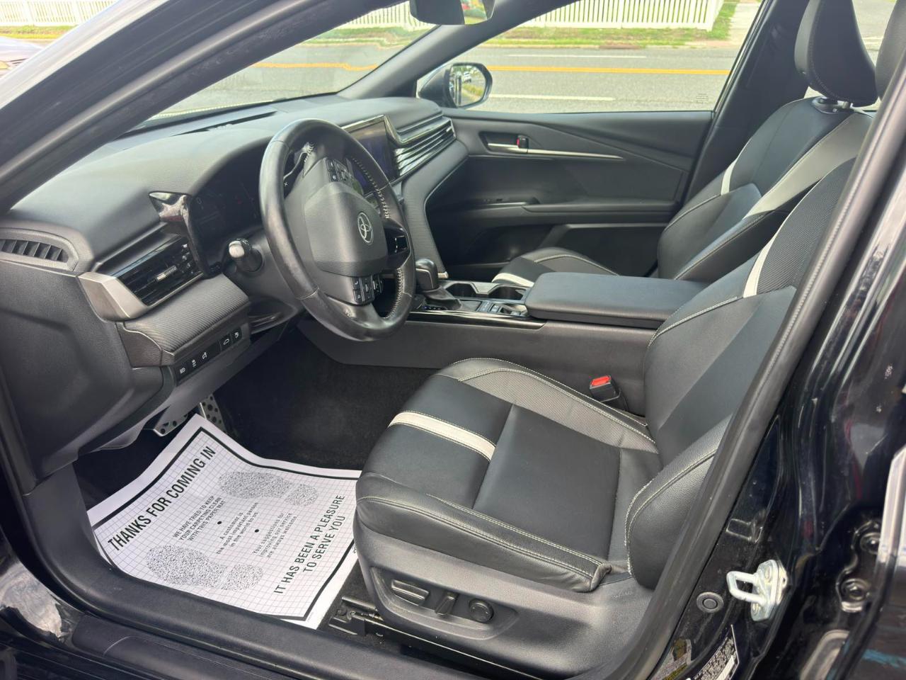 Toyota Camry SE 2025