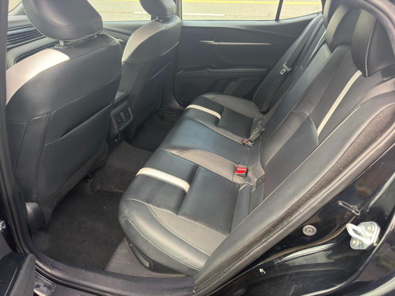 Toyota Camry SE 2025
