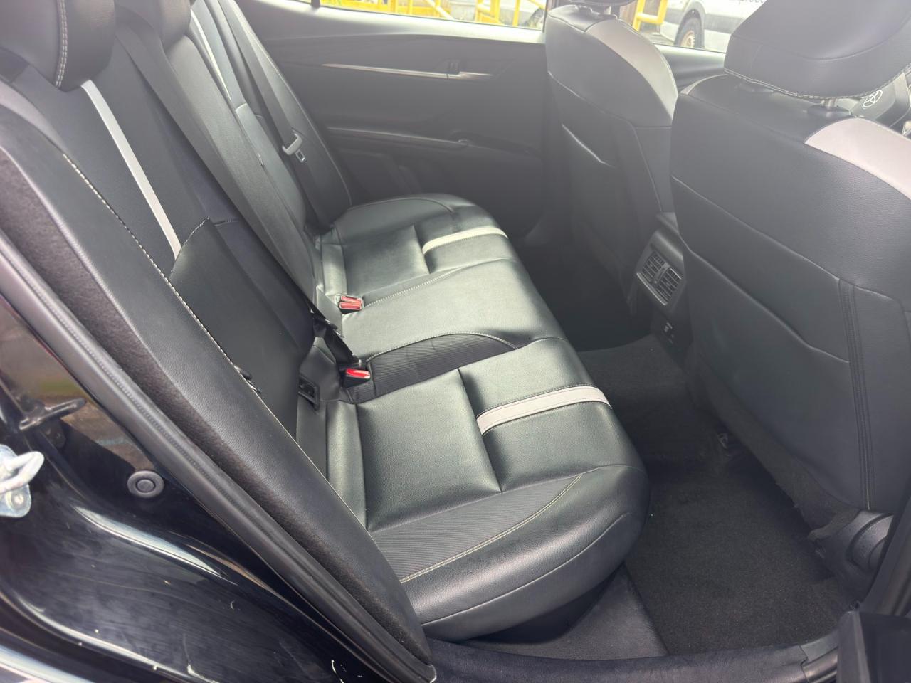 Toyota Camry SE 2025