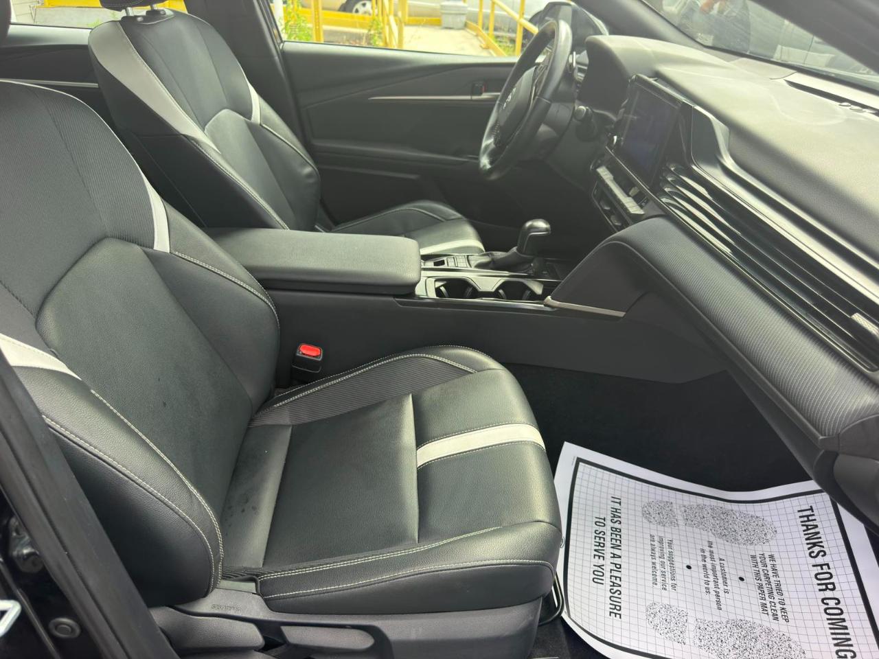 Toyota Camry SE 2025