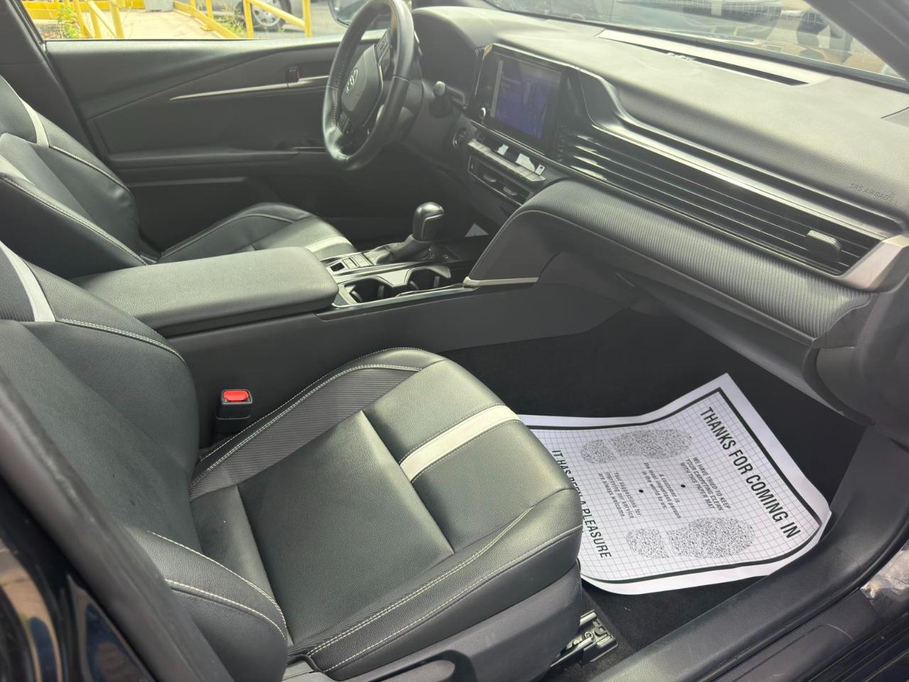 Toyota Camry SE 2025