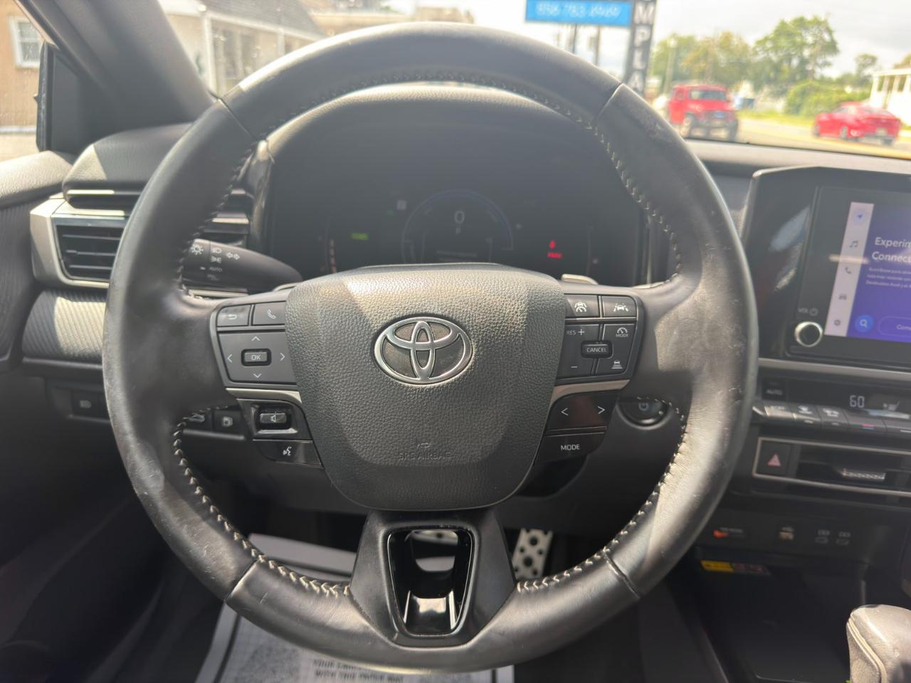Toyota Camry SE 2025