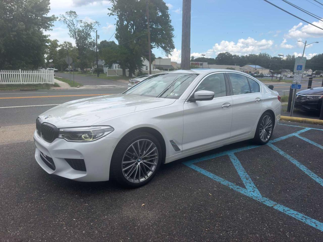 BMW 5 Series 540i xDrive Sedan 2017