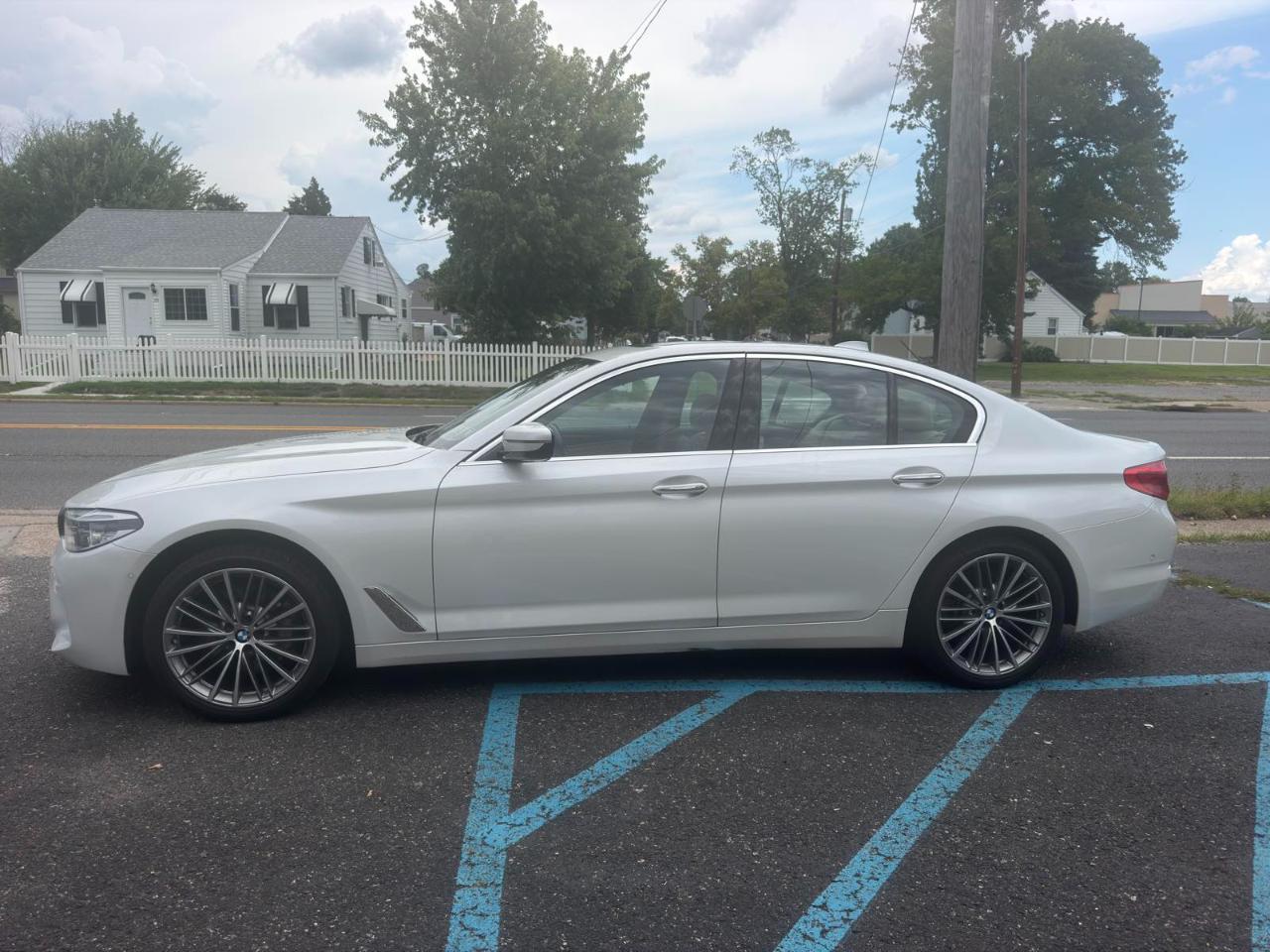 BMW 5 Series 540i xDrive Sedan 2017