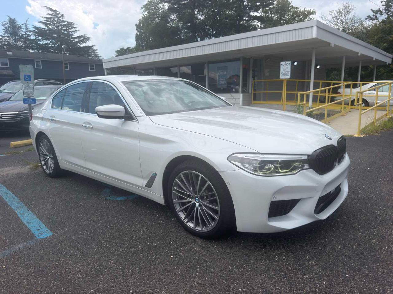 BMW 5 Series 540i xDrive Sedan 2017