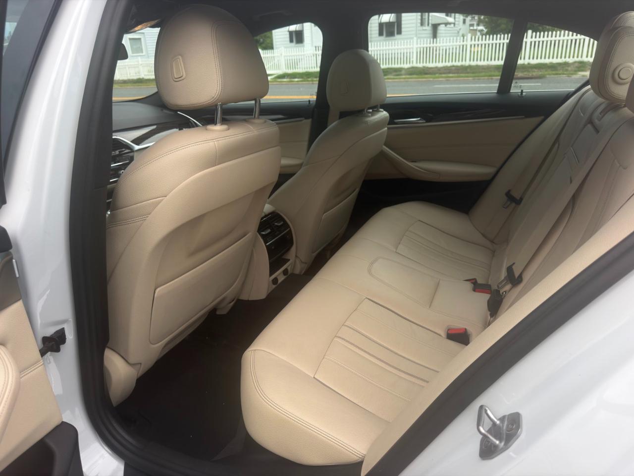 BMW 5 Series 540i xDrive Sedan 2017