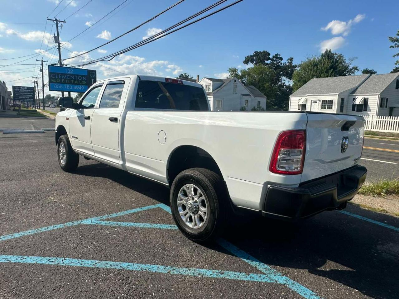 RAM 2500 Tradesman 4x4 Crew Cab 8' Box 2022