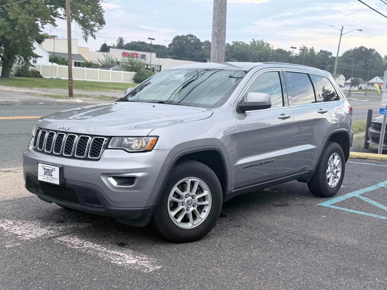 Jeep Grand Cherokee Laredo 2018