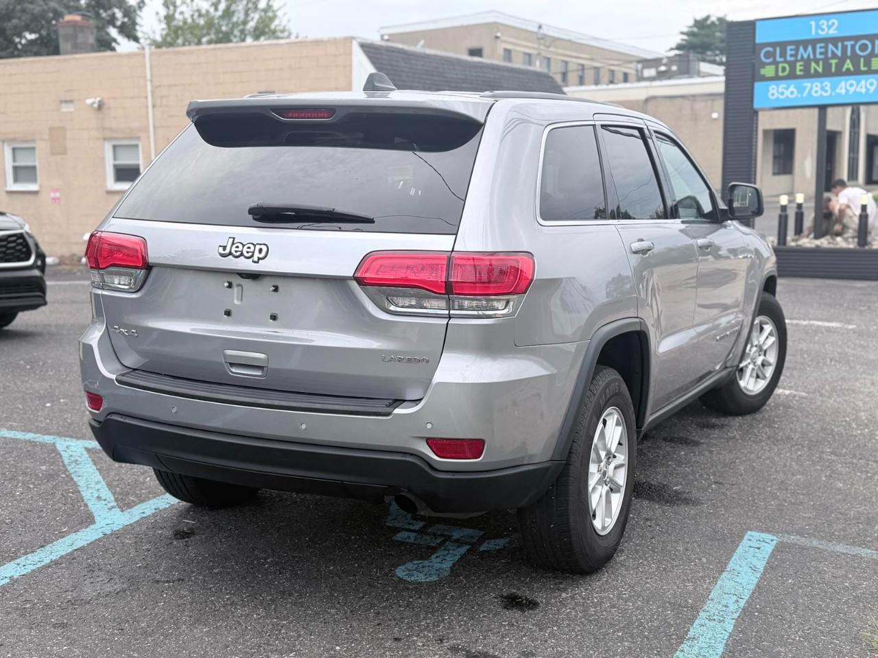 Jeep Grand Cherokee Laredo 2018