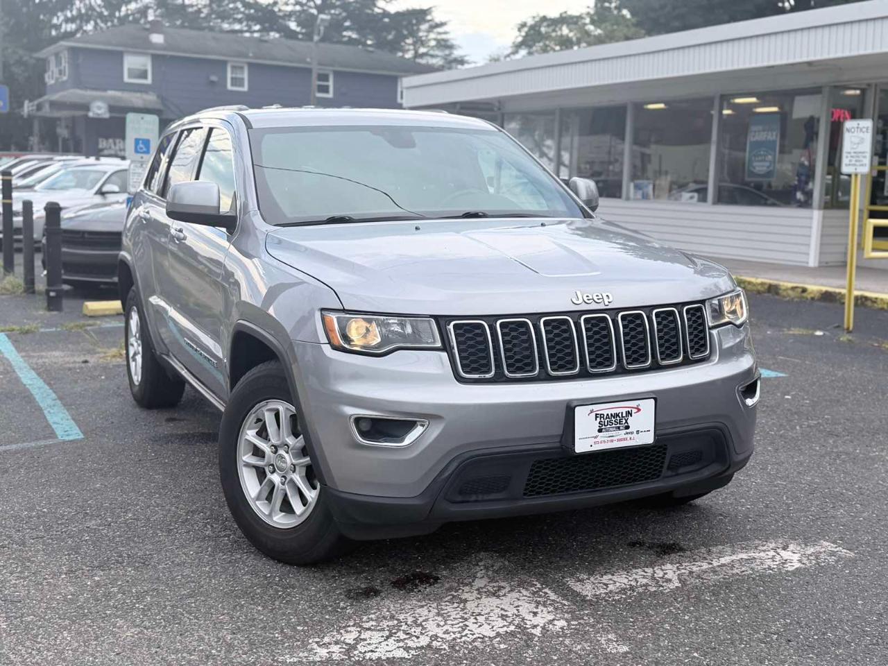 Jeep Grand Cherokee Laredo 2018