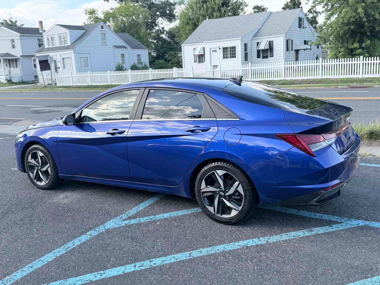 Hyundai Elantra Hybrid Limited 2023