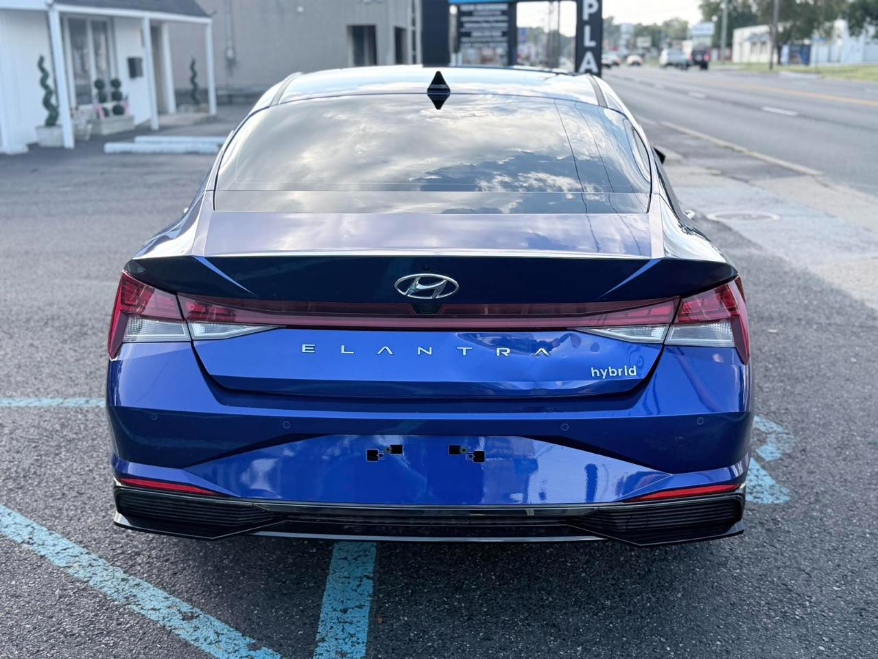 Hyundai Elantra Hybrid Limited 2023