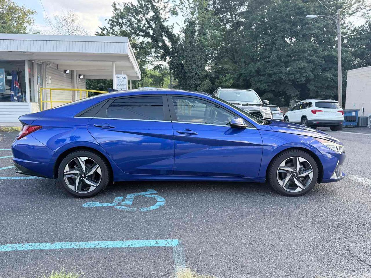 Hyundai Elantra Hybrid Limited 2023