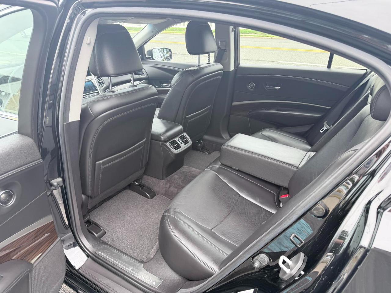 Acura RLX  2016