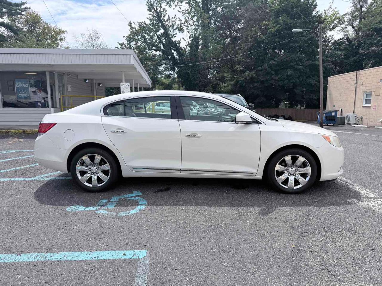Buick LaCrosse 4dr Sdn Premium 1 FWD 2012