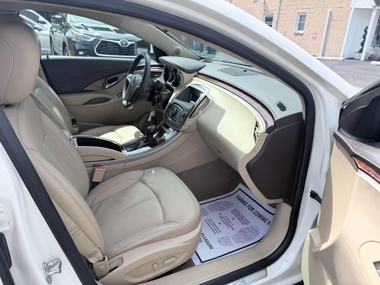 Buick LaCrosse 4dr Sdn Premium 1 FWD 2012