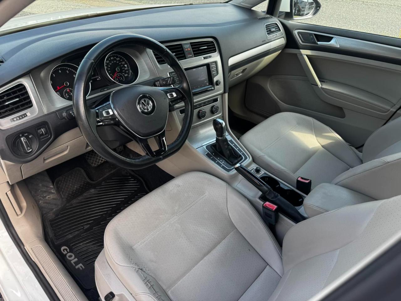 Volkswagen Golf 4dr HB Auto TSI S 2015