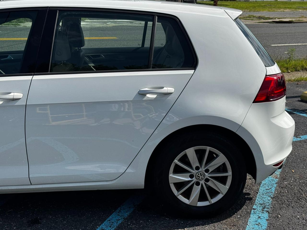 Volkswagen Golf 4dr HB Auto TSI S 2015