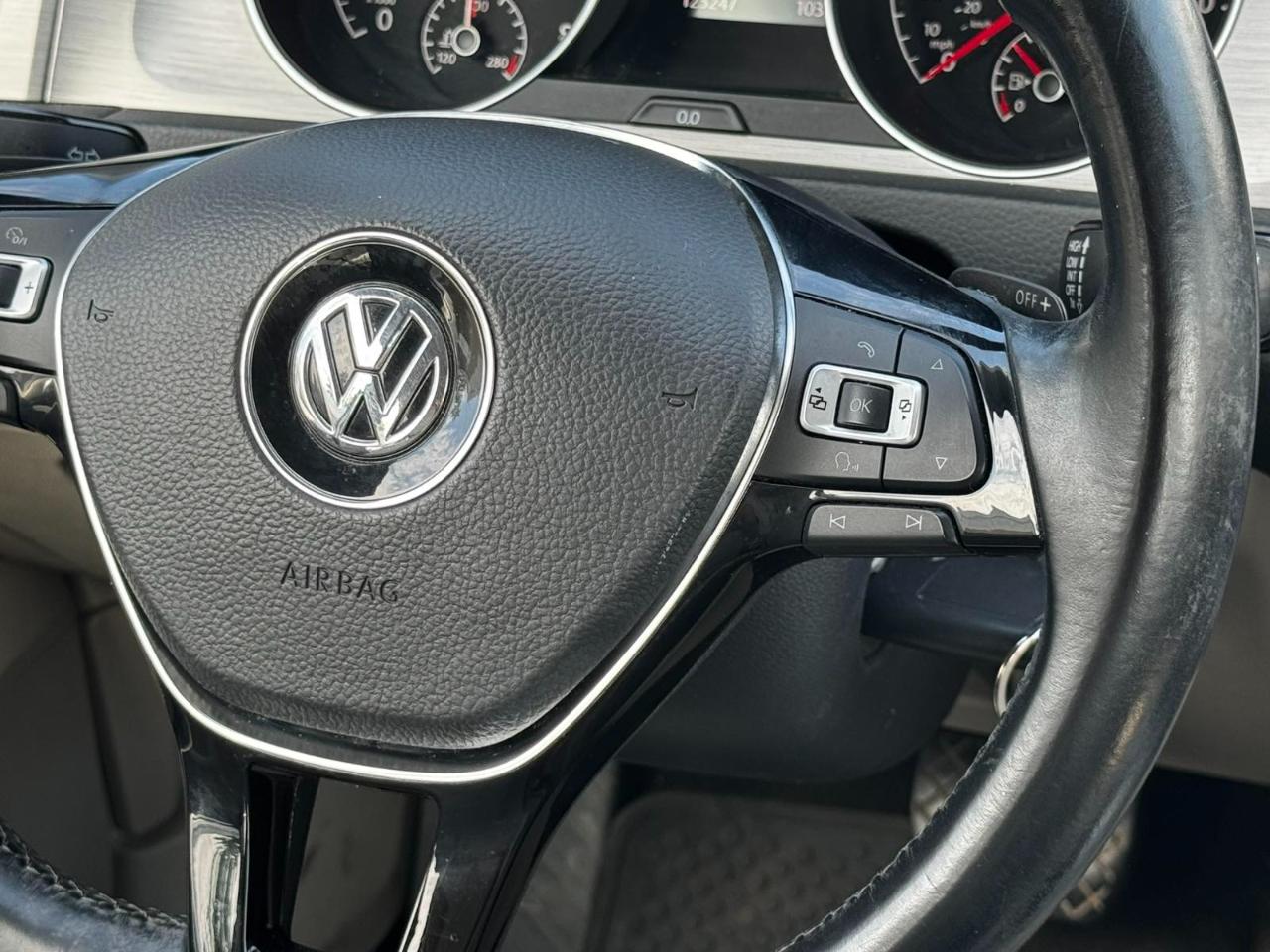 Volkswagen Golf 4dr HB Auto TSI S 2015
