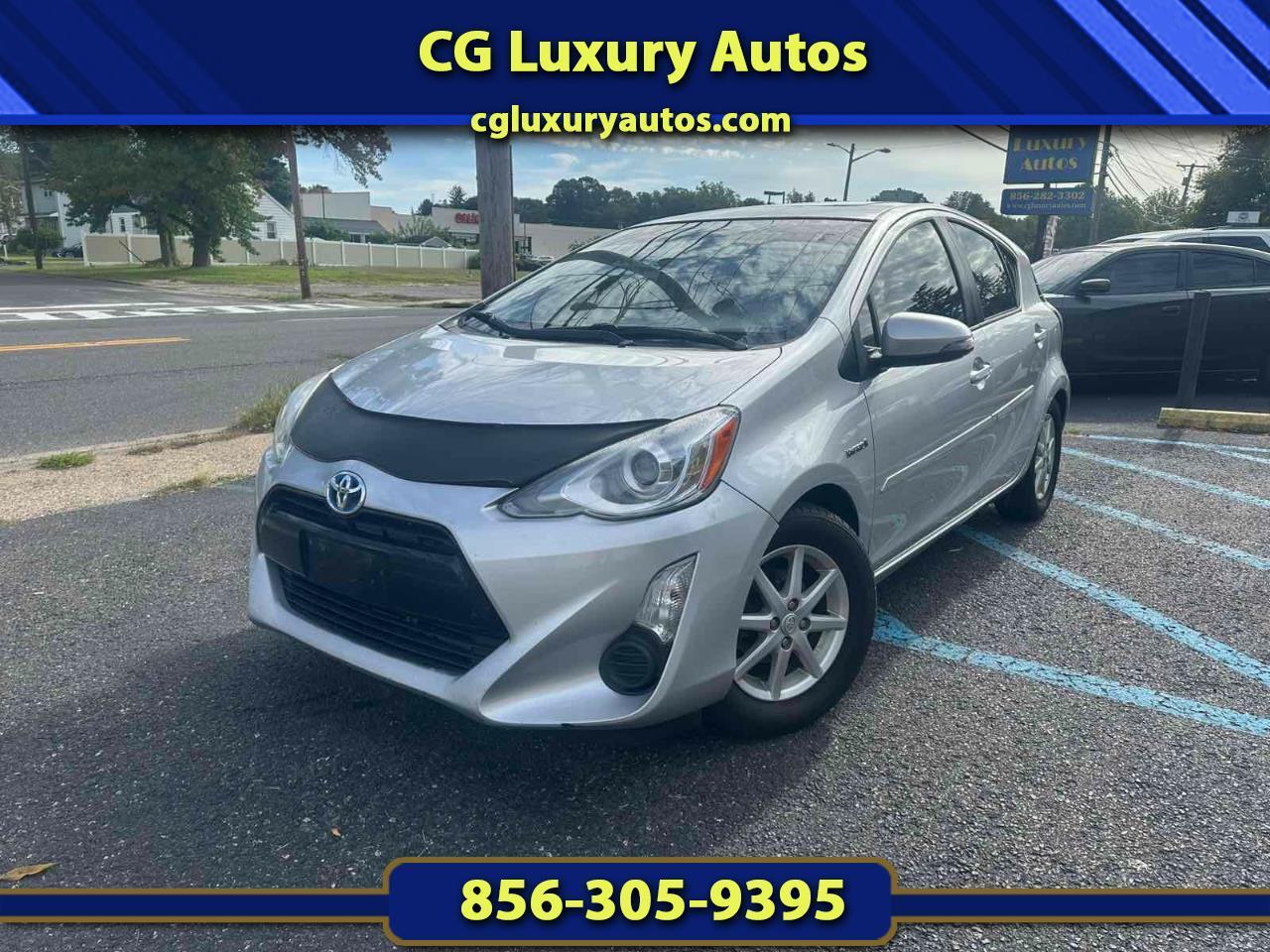 Toyota Prius c Three 2015