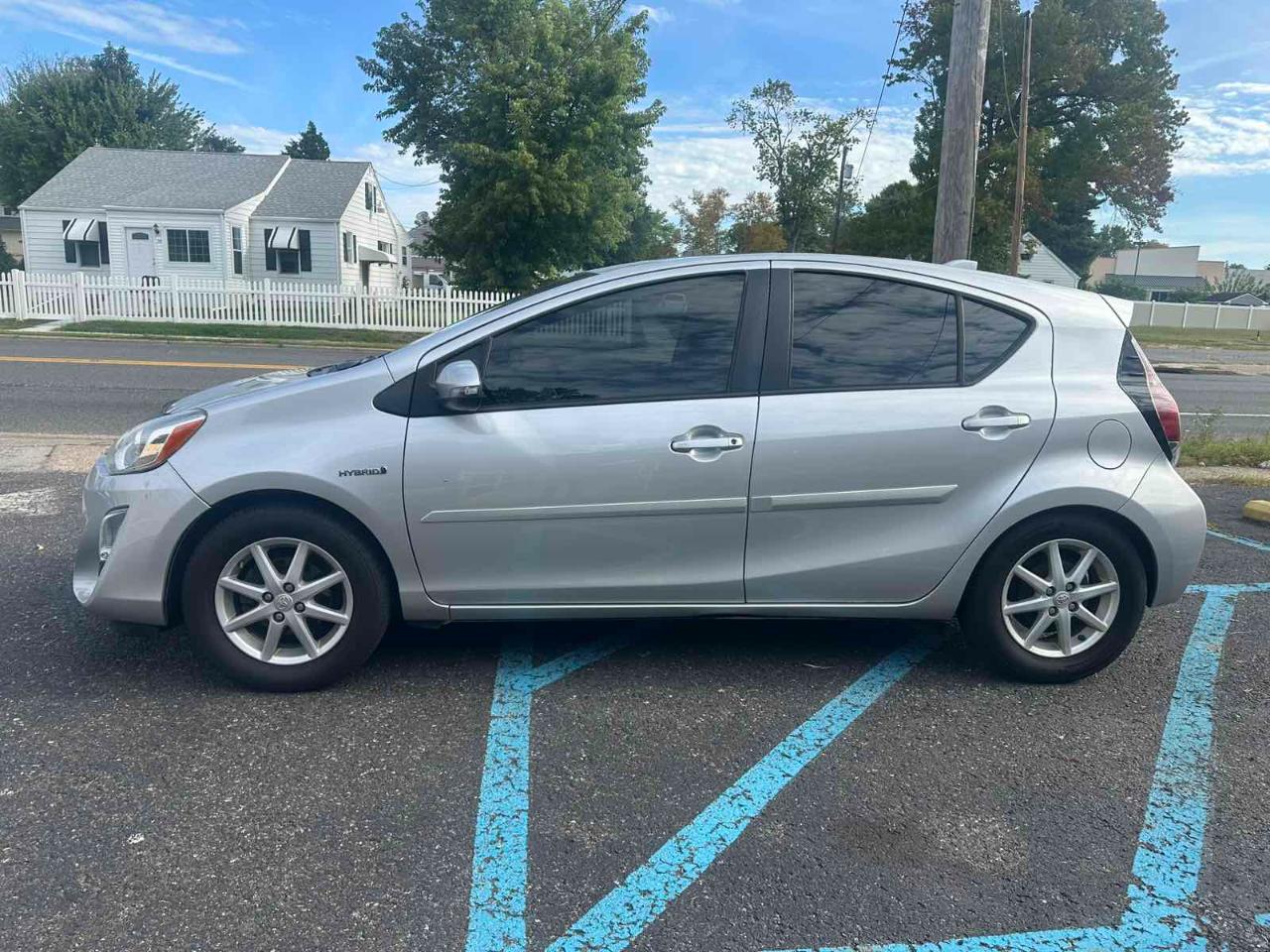 Toyota Prius c Three 2015