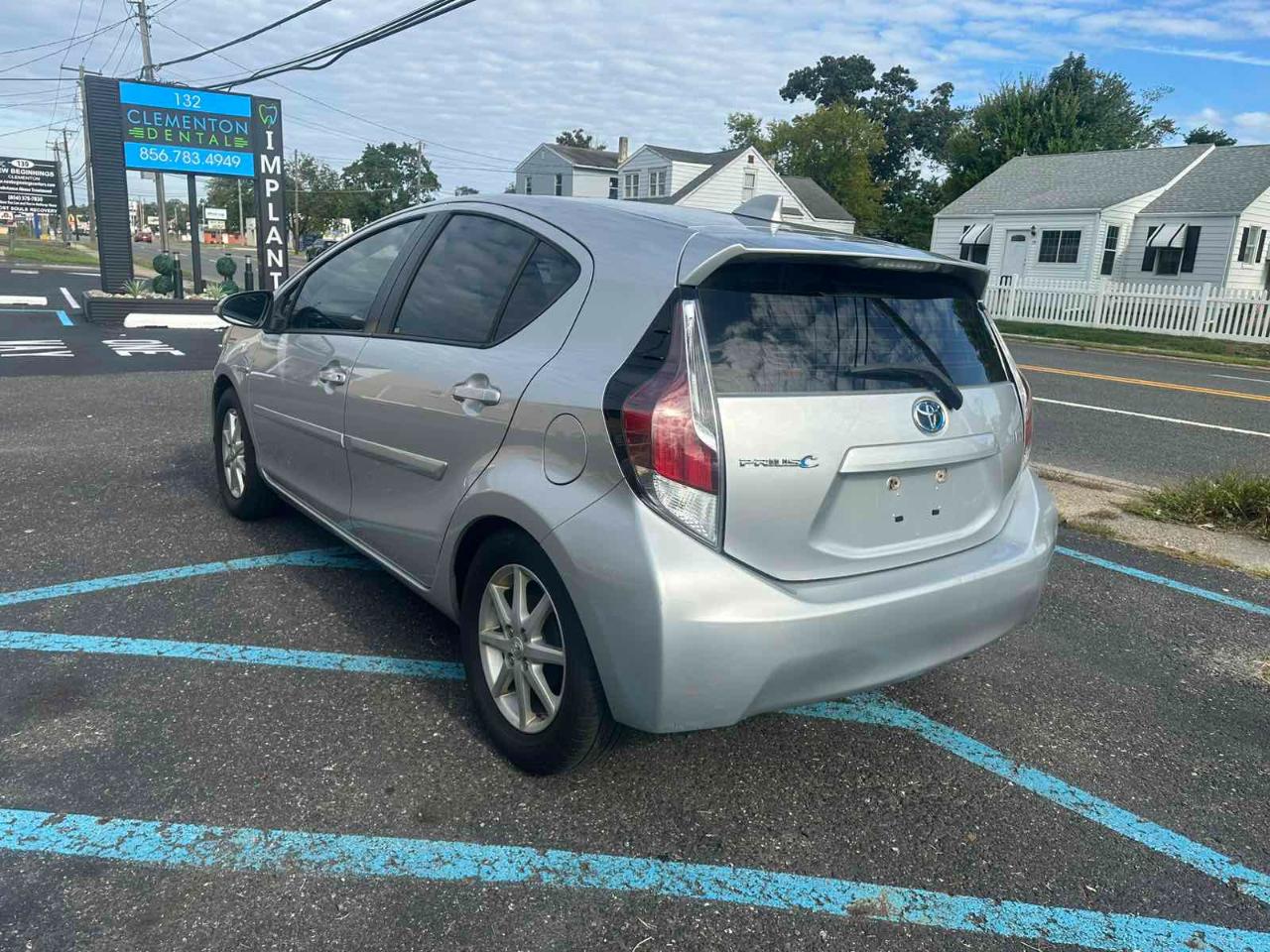 Toyota Prius c Three 2015