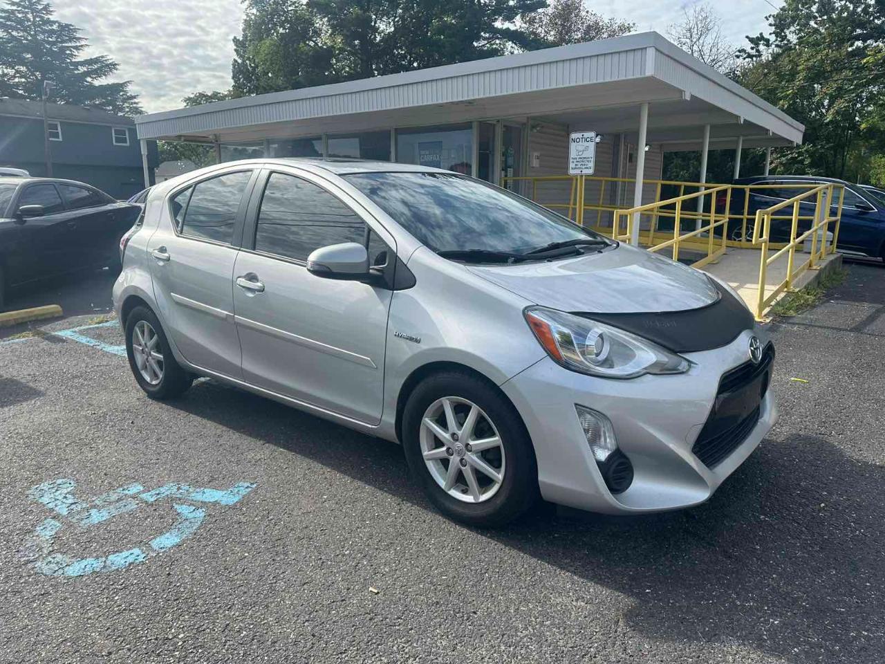 Toyota Prius c Three 2015