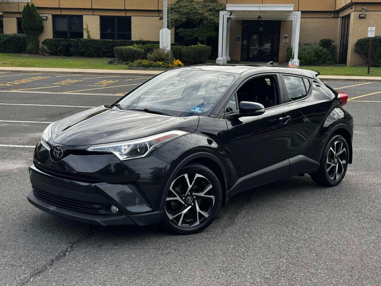 Toyota C-HR XLE 2018