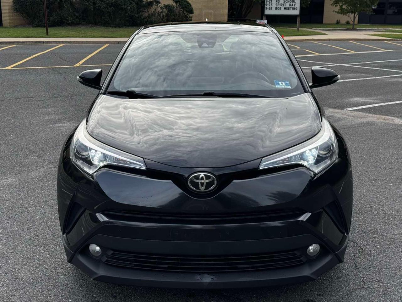 Toyota C-HR XLE 2018
