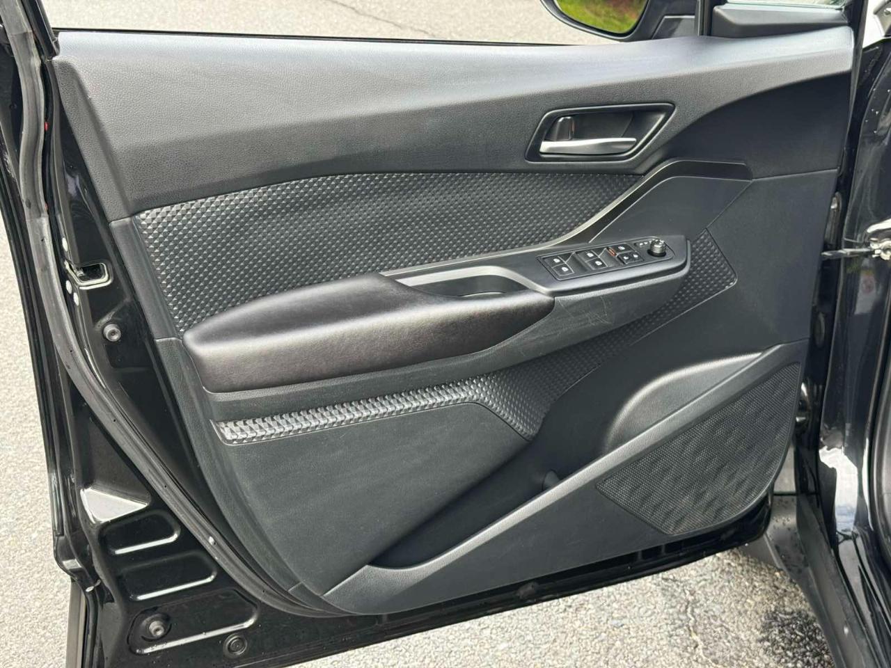 Toyota C-HR XLE 2018