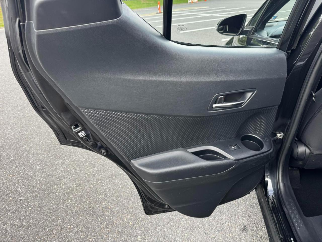 Toyota C-HR XLE 2018
