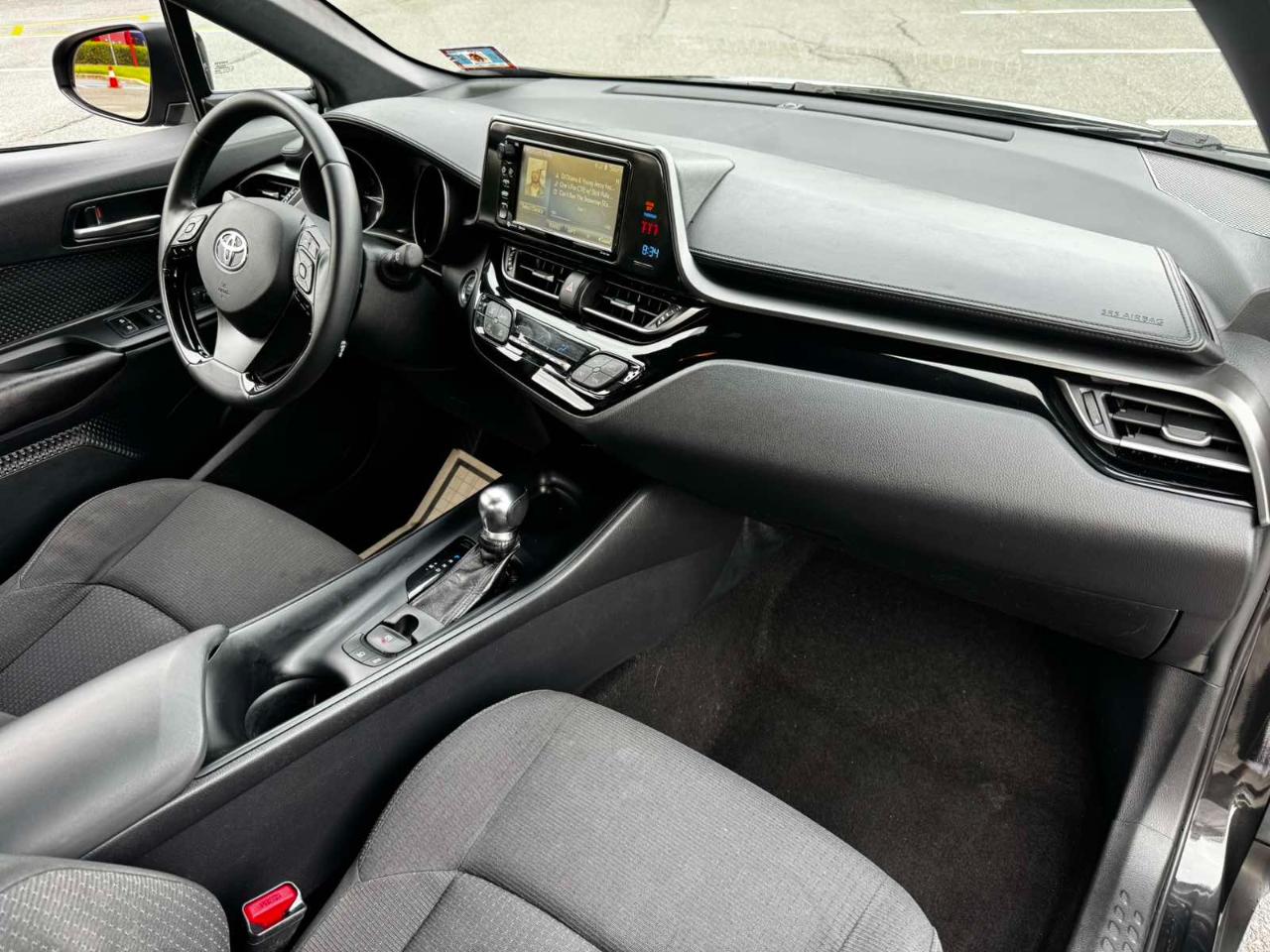 Toyota C-HR XLE 2018