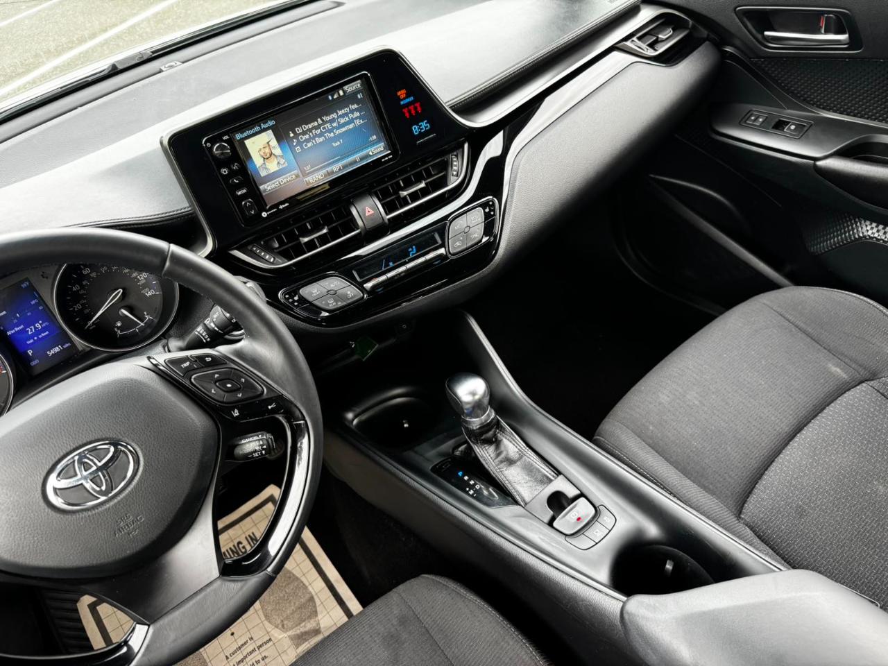 Toyota C-HR XLE 2018