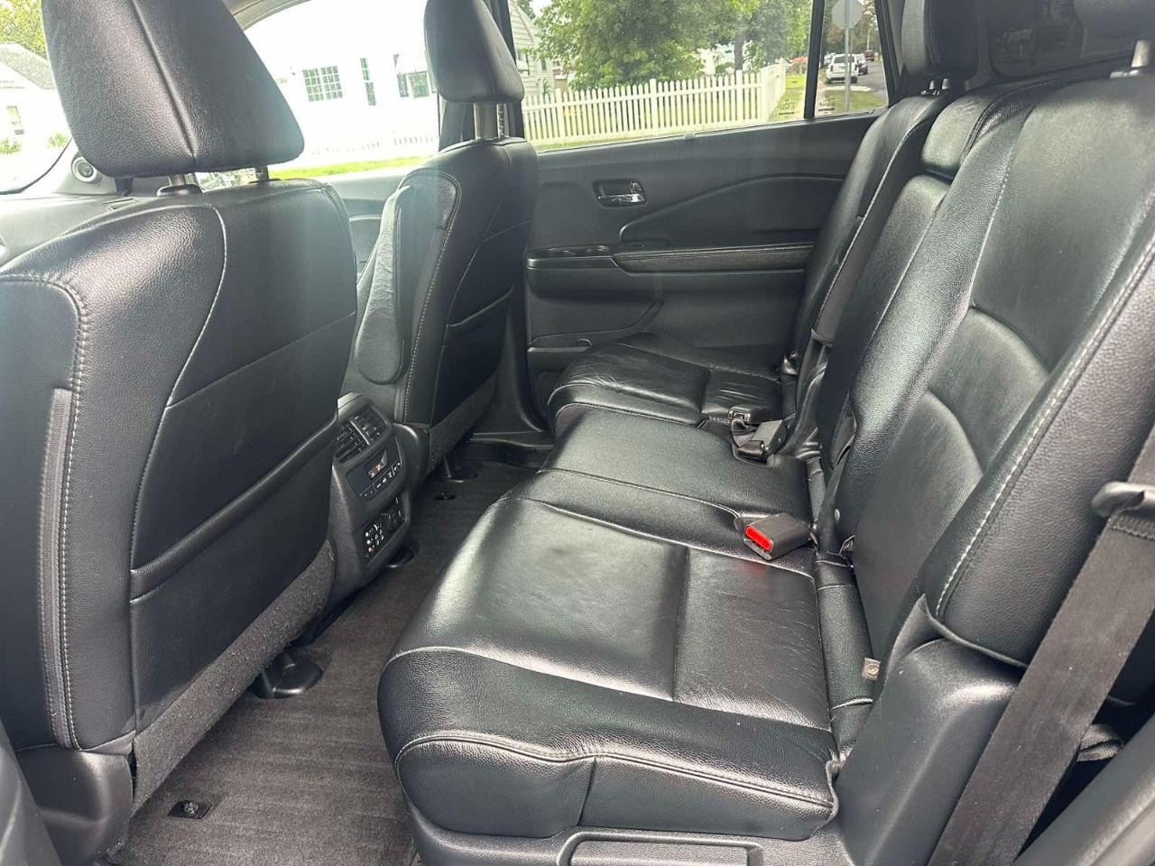Honda Pilot Touring AWD 2017