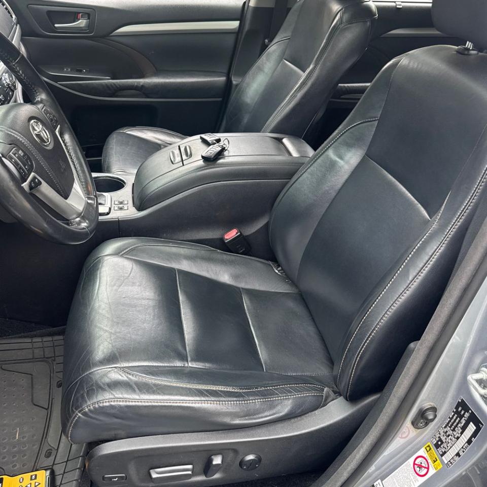 Toyota Highlander AWD 4dr V6 XLE (Natl) 2014