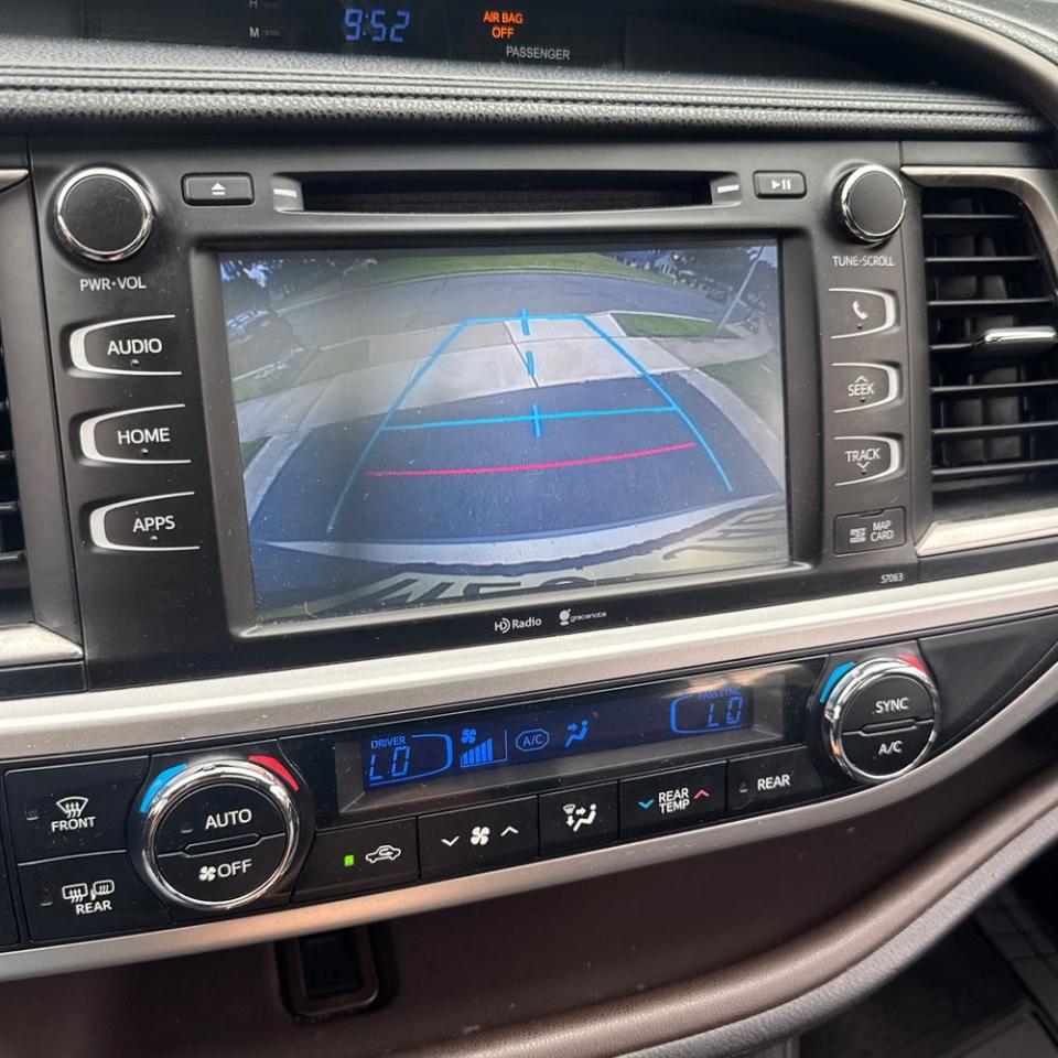 Toyota Highlander AWD 4dr V6 XLE (Natl) 2014