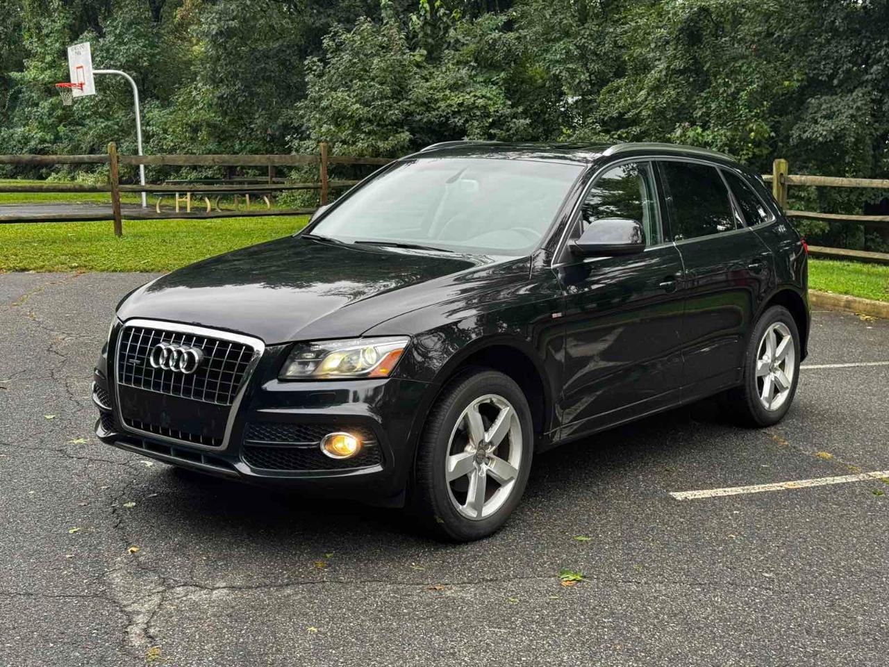 Audi Q5 quattro 4dr 3.2L Prestige 2012